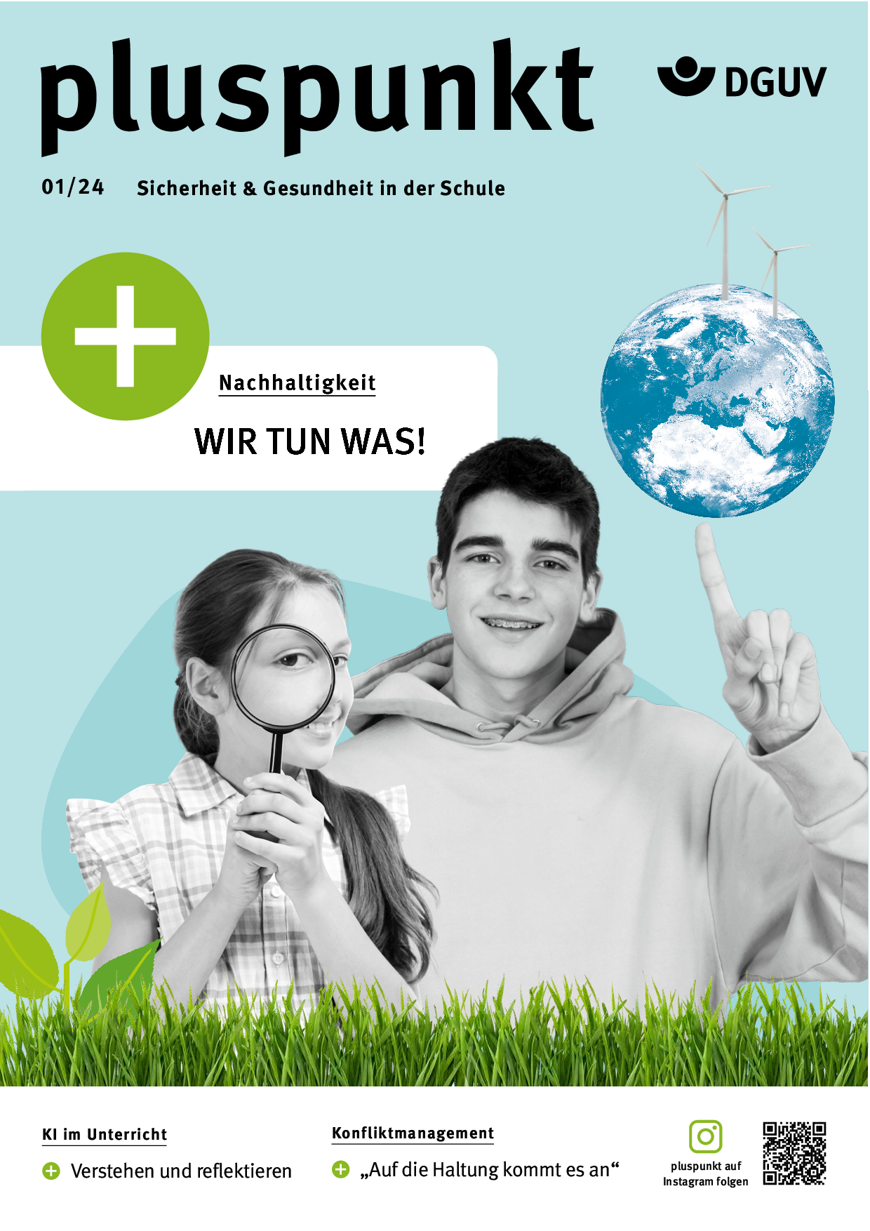 Titelbild des Magazins pluspunkt 1/2024, zwei Kinder, eines mit Lupe, und eine Weltkugel vor blauem Hintergrund